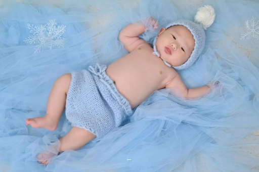 克孜勒苏摸孕妇肚子沾喜气
